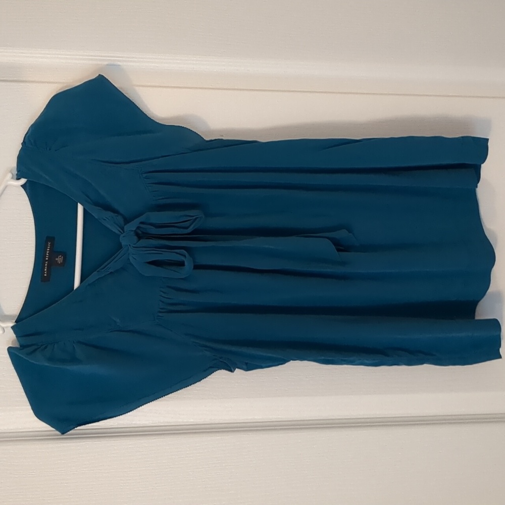 Banana Republic silk top